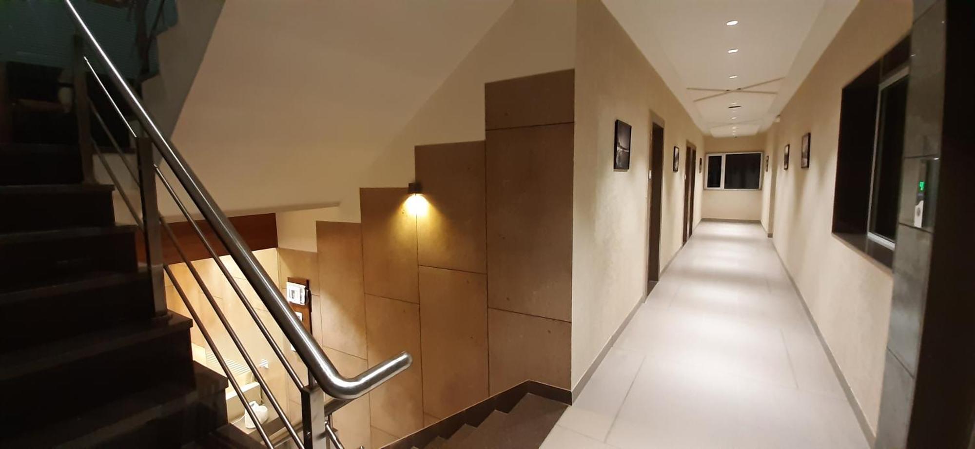 Hotel Kinara Αχμπανταμπάντ Εξωτερικό φωτογραφία