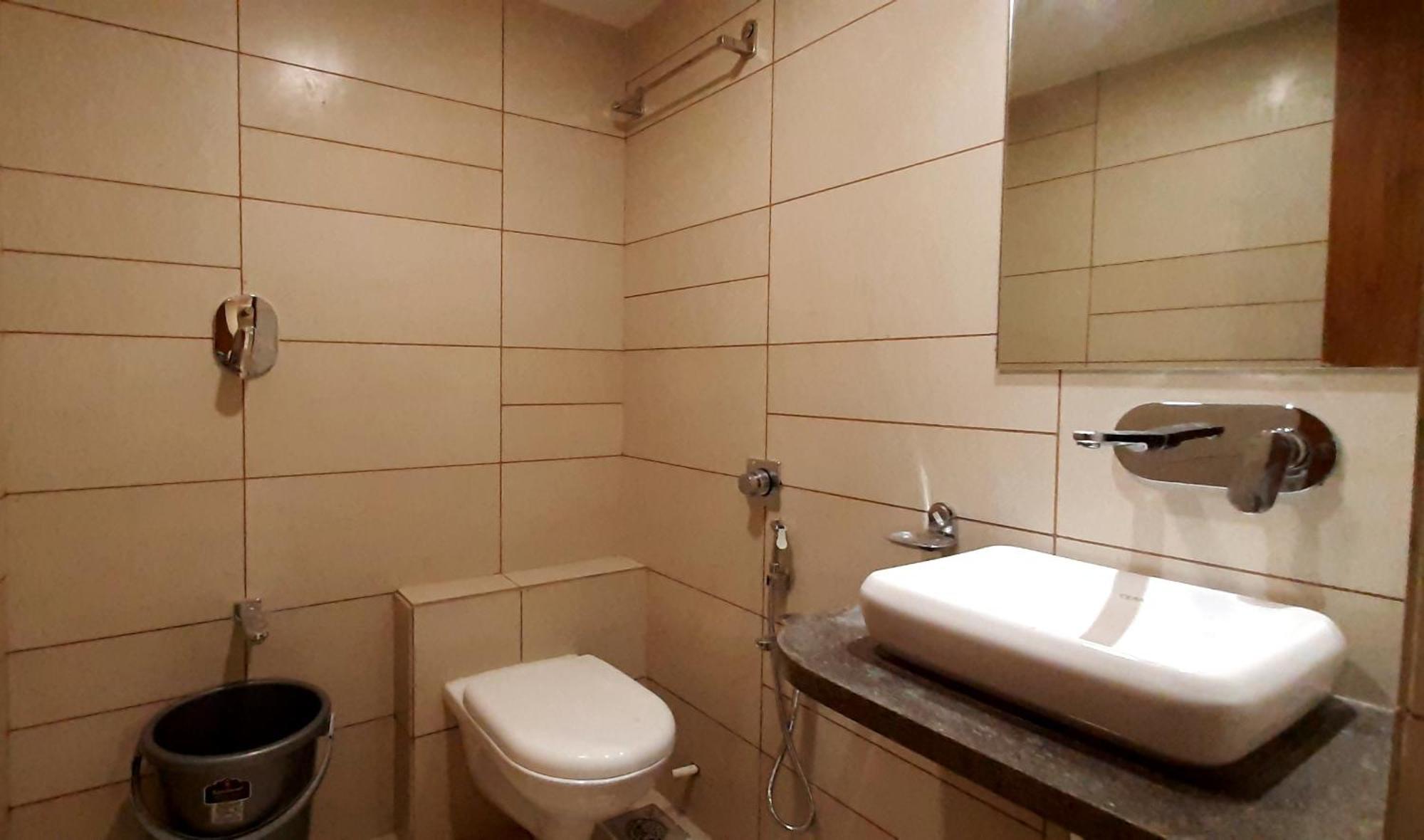 Hotel Kinara Αχμπανταμπάντ Εξωτερικό φωτογραφία